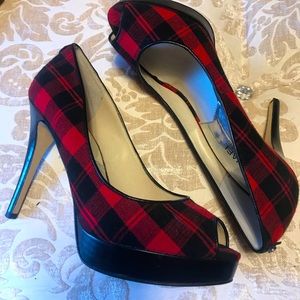 Authentic Michael Kors Eurika plaid peep toe pumps